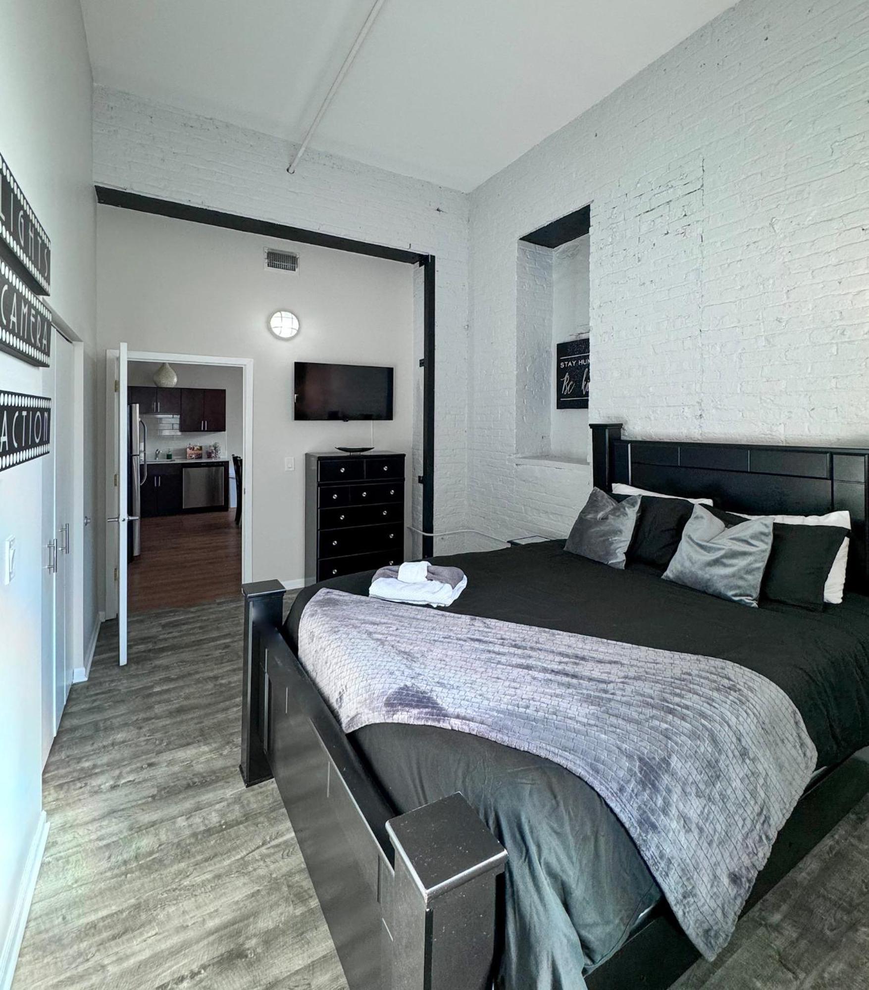 Luxery Stay Chicago - Themed Units! Close To Downtown, Mccormick Place & Wintrust Arena Extérieur photo